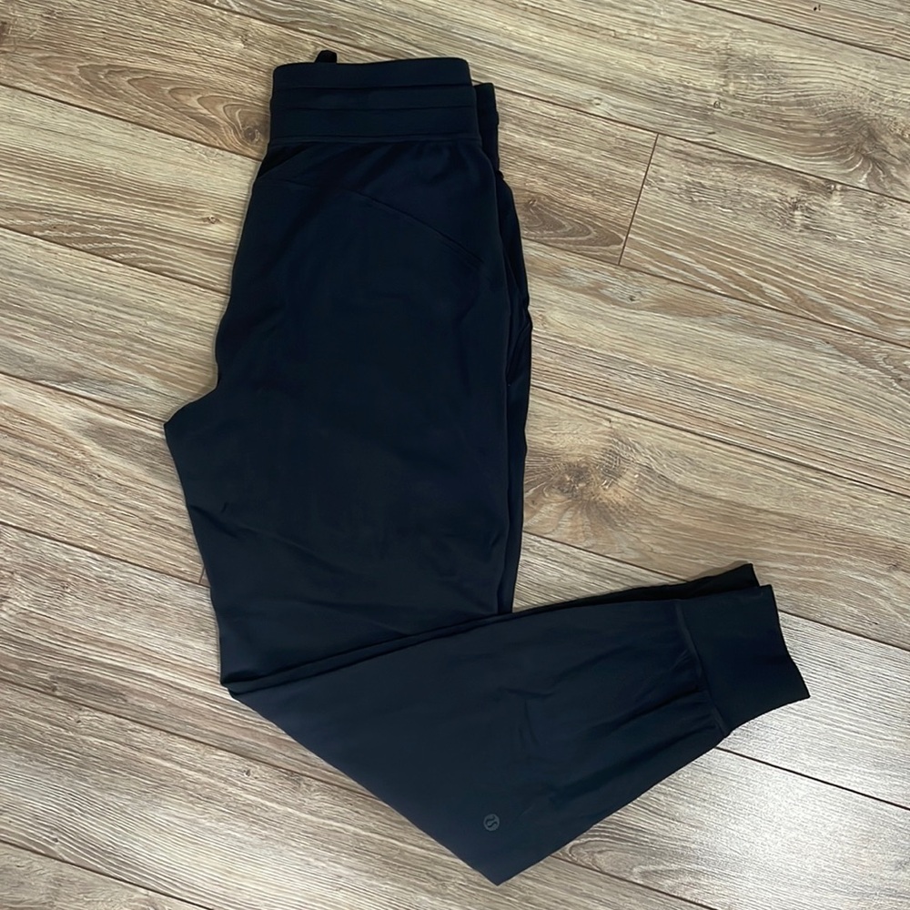 Lululemon Jogger Size 8